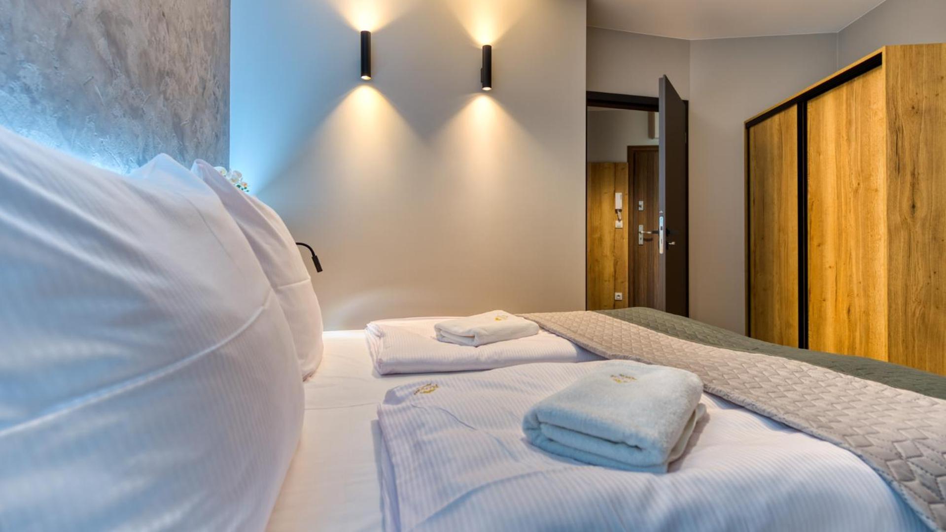 Apartamenty Z Basenem I Saunami Stone Hill Resort Vip Centrum By Royal Aparts Шклярска-Поремба Экстерьер фото